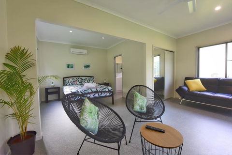Daintree Peaks ECO Stays - Accommodation Gladstone 2
