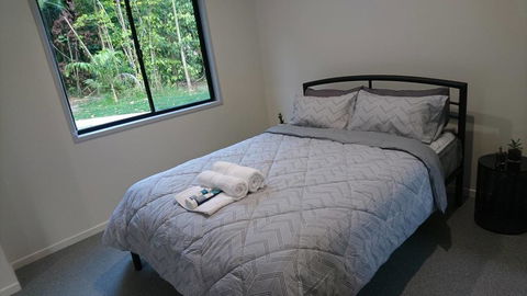 Daintree Peaks ECO Stays - Accommodation Gladstone 1