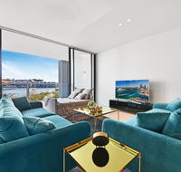 Darling Harbour Waterfront Luxury Apartment - Accommodation Gladstone