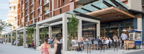 Darling Harbour Waterview Luxury Apartment - Accommodation Gladstone 2