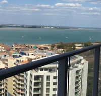 Darwin City - The Oaks with Harbour Views - Accommodation Gladstone