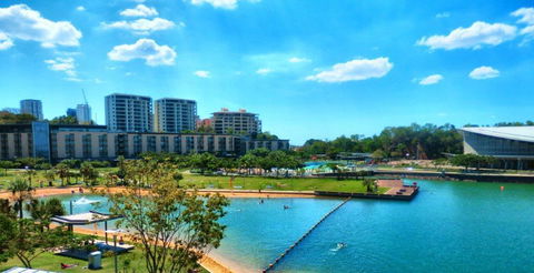 Darwin Deluxe Apartments - Accommodation Gladstone 1