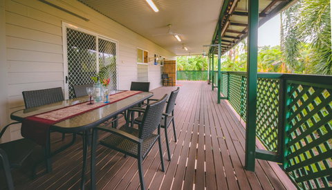Darwin House - Accommodation Gladstone 3
