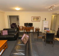 Debs Apartment MtsBay - Accommodation Gladstone