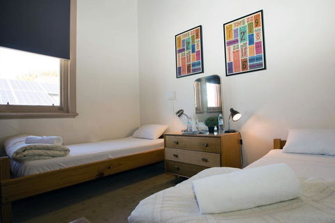 Delatite Hotel - Accommodation Gladstone 0