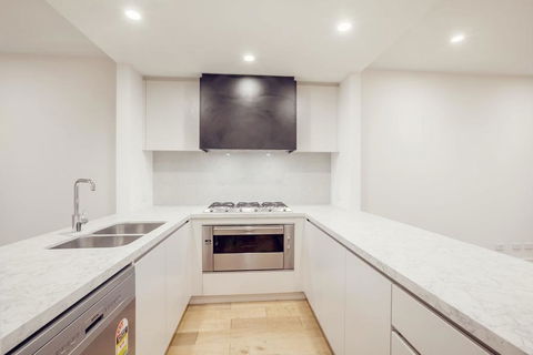 Delicate And Peaceful Bundoora Townhouse 11-R3 - Accommodation Gladstone 2