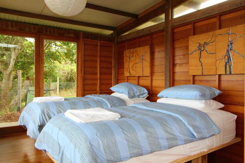 Delicate Nobby Artist Studio, 898 Point Plomer Road - Accommodation Gladstone 1