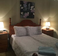 Desert Flower Cottages on Wolfram St - Accommodation Gladstone