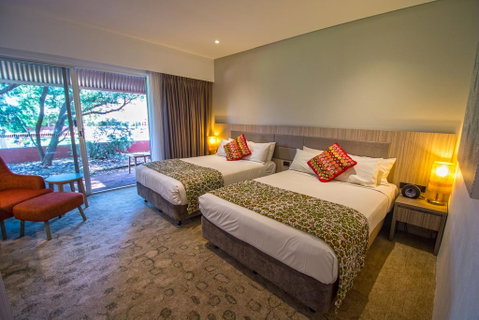 Desert Gardens Hotel - Accommodation Gladstone 1