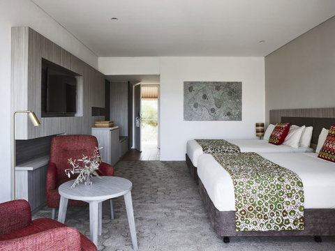 Desert Gardens Hotel - Accommodation Gladstone 3