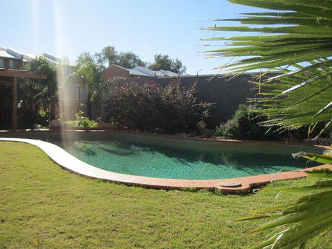Desert Rose Inn Alice Springs - Accommodation Gladstone 1