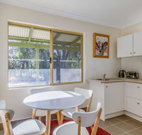 Devonleigh Bed and Breakfast - Accommodation Gladstone