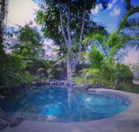 Di's Manor Homestay - Accommodation Gladstone