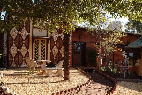 Diamond House Heritage Restaurant And Motor Inn - Accommodation Gladstone 1