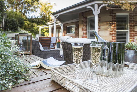 Diggers Beach Cottage - Accommodation Gladstone 2