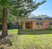 Dolphin Cottage - in the heart of Callala Beach - Accommodation Gladstone
