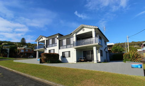Dolphin Court 2, 1 Gowing Street - Accommodation Gladstone 0