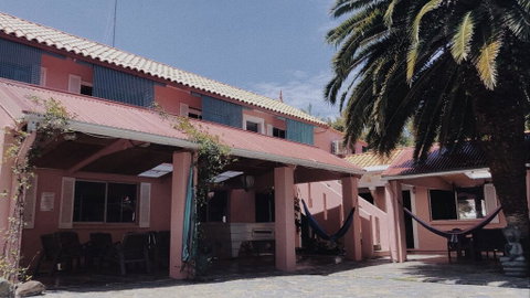 Dolphins Backpackers - Accommodation Gladstone 2