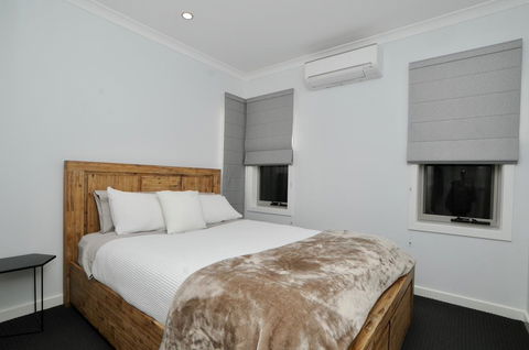 Doze On Green - Accommodation Gladstone 2