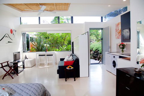 Driftwood Villa - Accommodation Gladstone 1