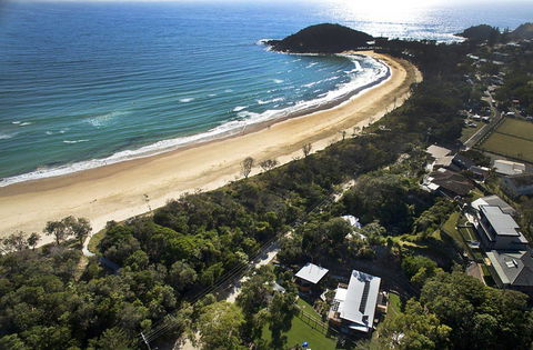 Driftwood Villa - Accommodation Gladstone 0