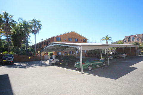 Dunes Holiday Apartments Unit 21 - Accommodation Gladstone 2