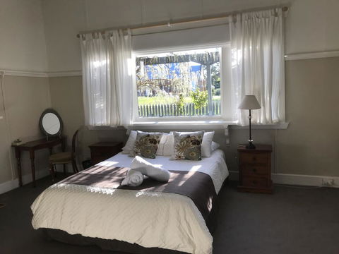 Dunkeld Old Bakery Accommodations - Accommodation Gladstone 0