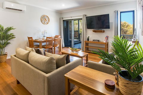 EAGLE VIEW UNIT 5 STAR - Accommodation Gladstone 0