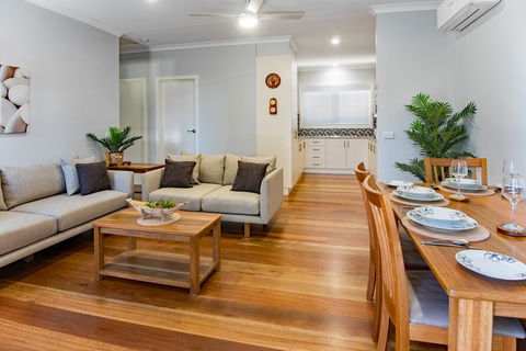 EAGLE VIEW UNIT 5 STAR - Accommodation Gladstone 1
