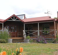 Eagle's Roost Farmstay BB - Accommodation Gladstone