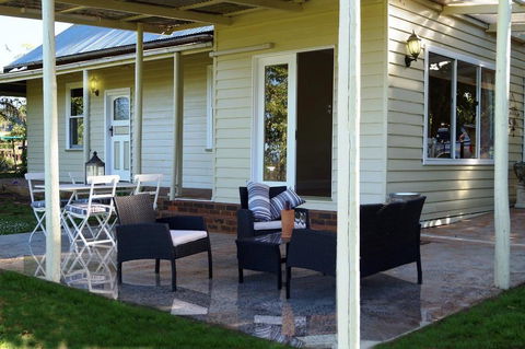 Eagle's View Bed & Breakfast - Accommodation Gladstone 1