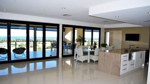 Eagles Nest - Accommodation Gladstone 1