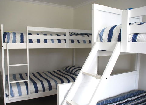 EAGLES NEST VIEWS ON TAMARA - Accommodation Gladstone 3