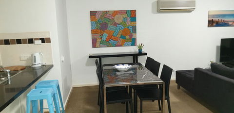 East Perth 2 BR Superb Riverside Apartment - Accommodation Gladstone 2