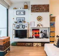 Eclectic 1 Bedroom South Yarra Hideaway - Accommodation Gladstone