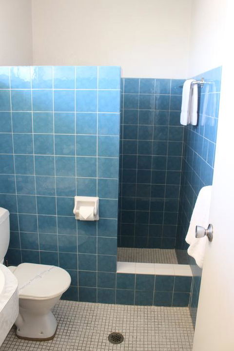 Econo Lodge Griffith Motor Inn - Accommodation Gladstone 1