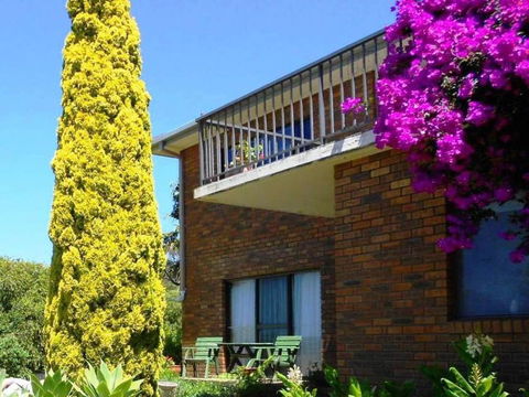 Eden Bed & Breakfast - Accommodation Gladstone 1