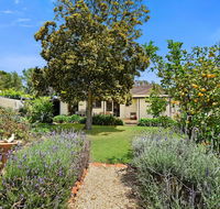 Eden on Eden - Accommodation Gladstone