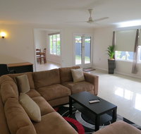 Edge Hill Clean  Green Cairns 7 Minutes from the Airport 7 Minutes to Cairns CBD  Reef Fleet Terminal - Accommodation Gladstone