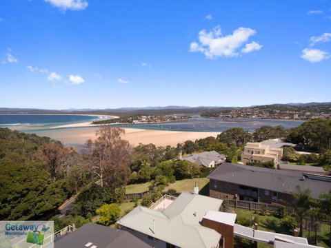 Eight Lakes - Accommodation Gladstone 1