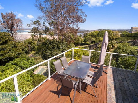 Eight Lakes - Accommodation Gladstone 3