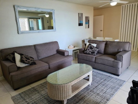 El Sandi Unit 7 - Accommodation Gladstone 1
