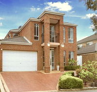 Elegant Glen House 4B5B ParkFront - Accommodation Gladstone