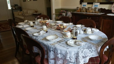 Elindale House Bed & Breakfast - Accommodation Gladstone 2