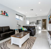 Ella House Adelaide - Accommodation Gladstone