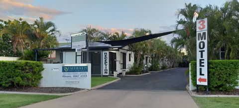 Emerald Motel Apartments - Accommodation Gladstone 0