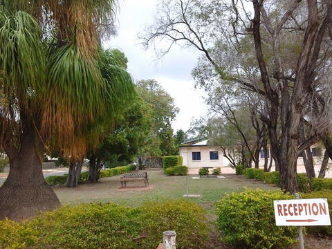 Emerald Tower Motor Inn - Accommodation Gladstone 2