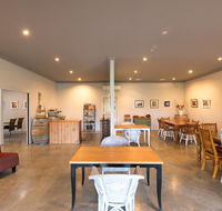 Emma's Cottage Vineyard - Accommodation Gladstone