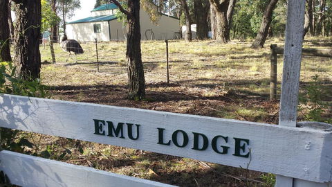 Emu Lodge Country Retreat - Accommodation Gladstone 2