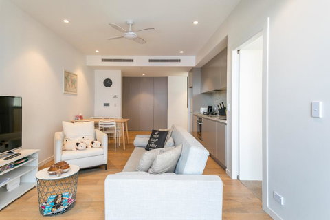 ENCORE IV: Bondi Junction - Accommodation Gladstone 0